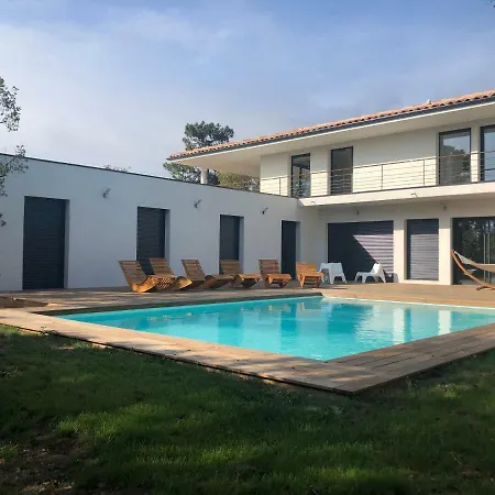 Lecci E Mare Olmucciu