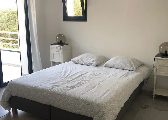 Lecci E Mare Olmucciu